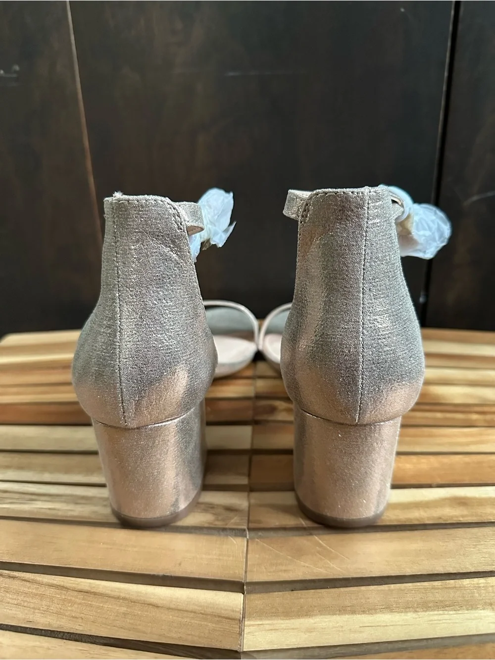 Dream Pairs Metallic Rose Heeled Ankle-Strap Sandals - Picture 4 of 9